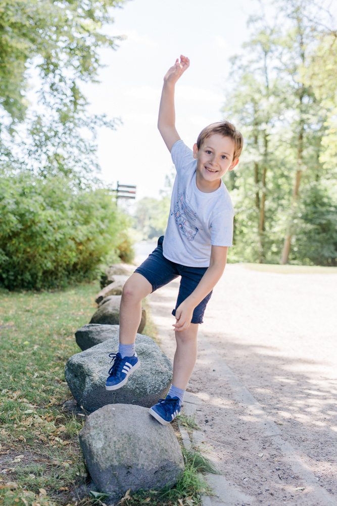 Familienshooting mit drei Hunden im Stadtpark Hamburg